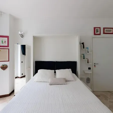 아파트 Alessia's Flat - Breno 밀라노