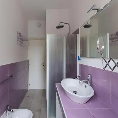 Apartment Alessia's Flat - Breno Milan