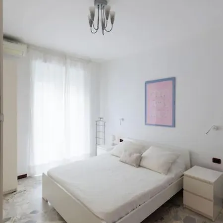 Alessia's Flat - Breno Apartment *
