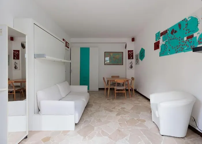 Alessia's Flat - Breno Milano